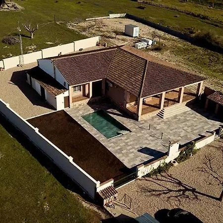 El Secreto De Los Perales Velada Exterior photo